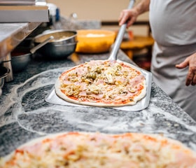 Pizzeria